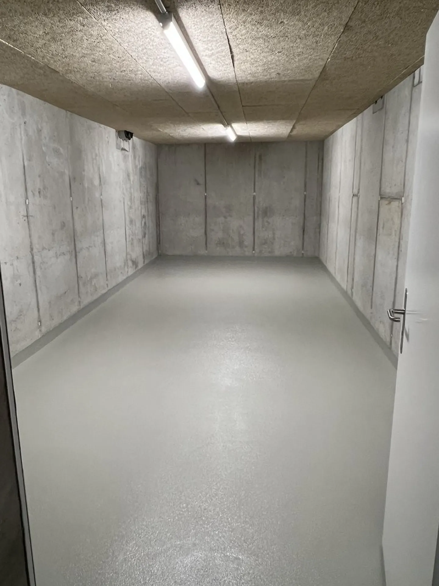 Hobby room in Münchenbuchsee - Photo 1 of 2