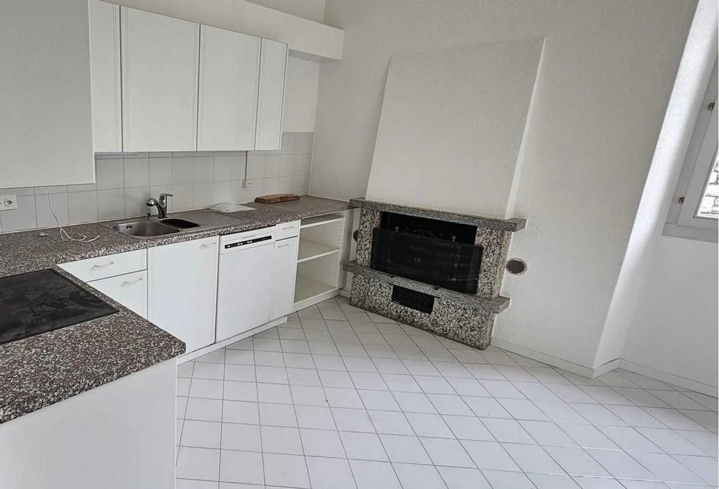 Wohnung mit 4,5 Zimmern und einer wunderschönen Aussicht - Foto 4 von 9