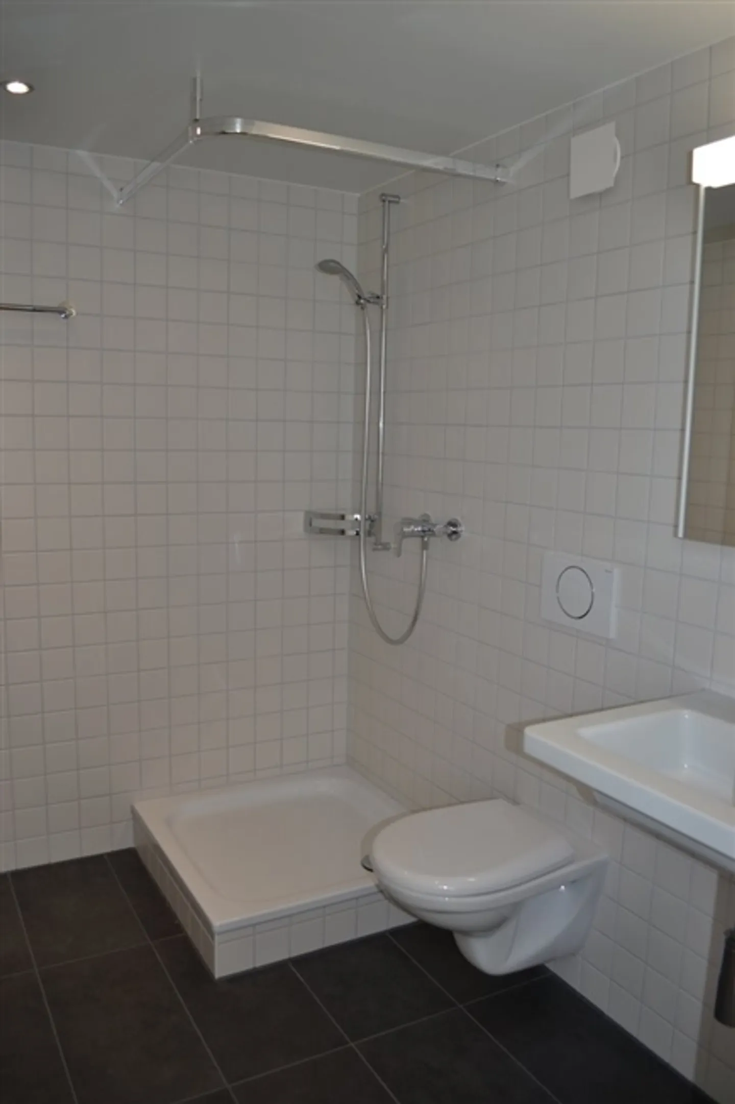 Apartment for rent - Photo 5 of 9