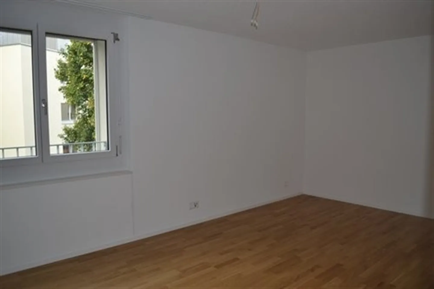 Apartment for rent - Photo 8 of 9