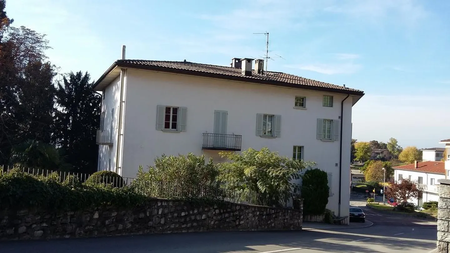 Wohnung mit 4,5 Zimmern und einer wunderschönen Aussicht - Foto 1 von 9