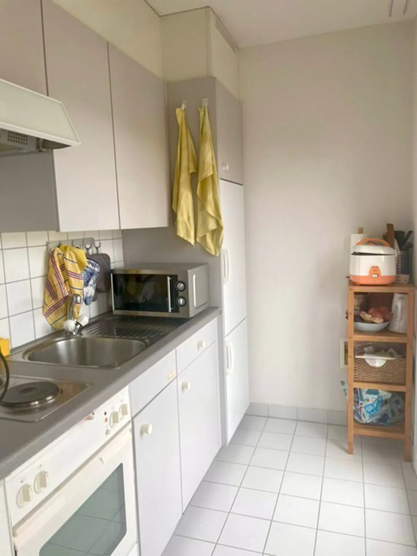 APPARTEMENT 1 PIÈCE À ST. GALLEN, MEUBLÉ, TEMPORAIRE - Photo 4 sur 8