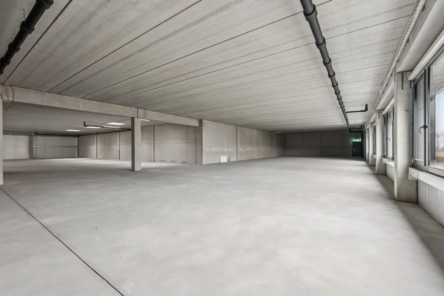 Versatile Office Space with Terrace - Photo 3 of 9