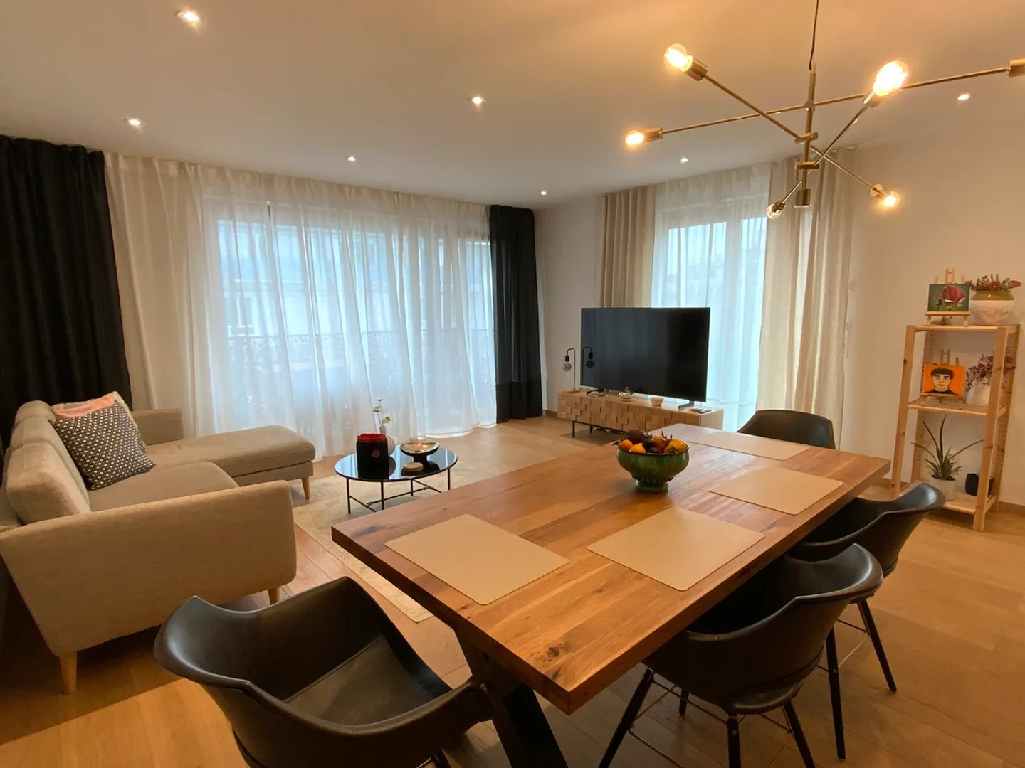 Möblierte 5-Zimmer-Wohnung, 116 m² mit Balkon – Nähe der Nationen - Foto 1 von 9