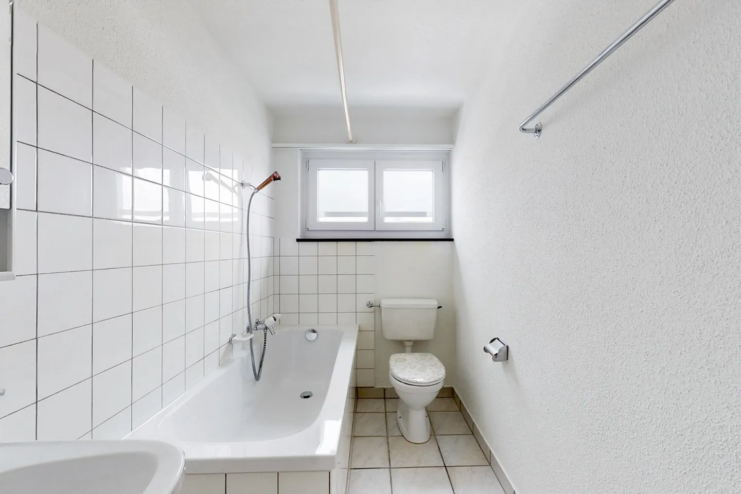 Living Close to the Center - Photo 3 of 5