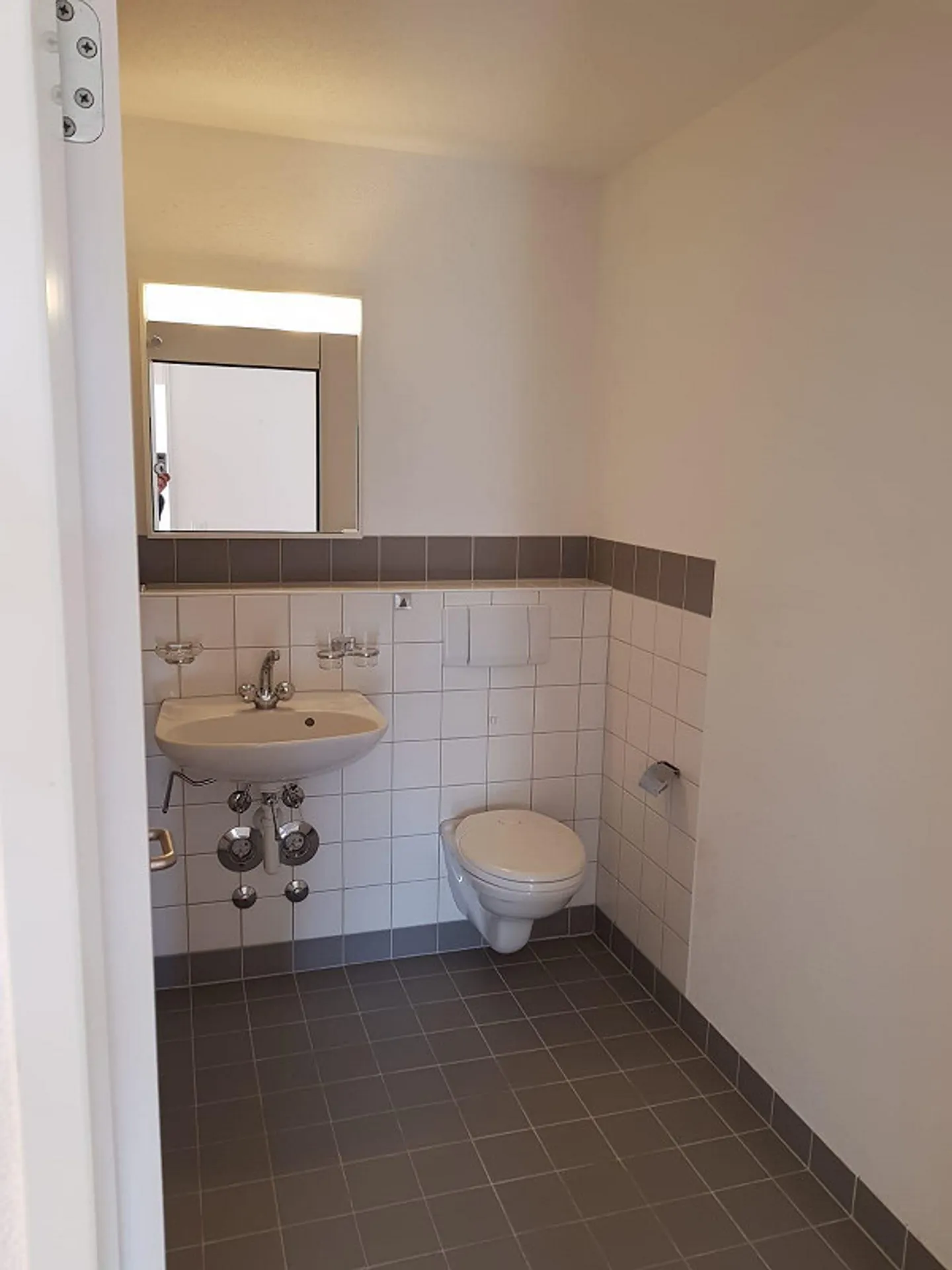 4.5 Room Apartment in Schaffhausen - Photo 3 of 7