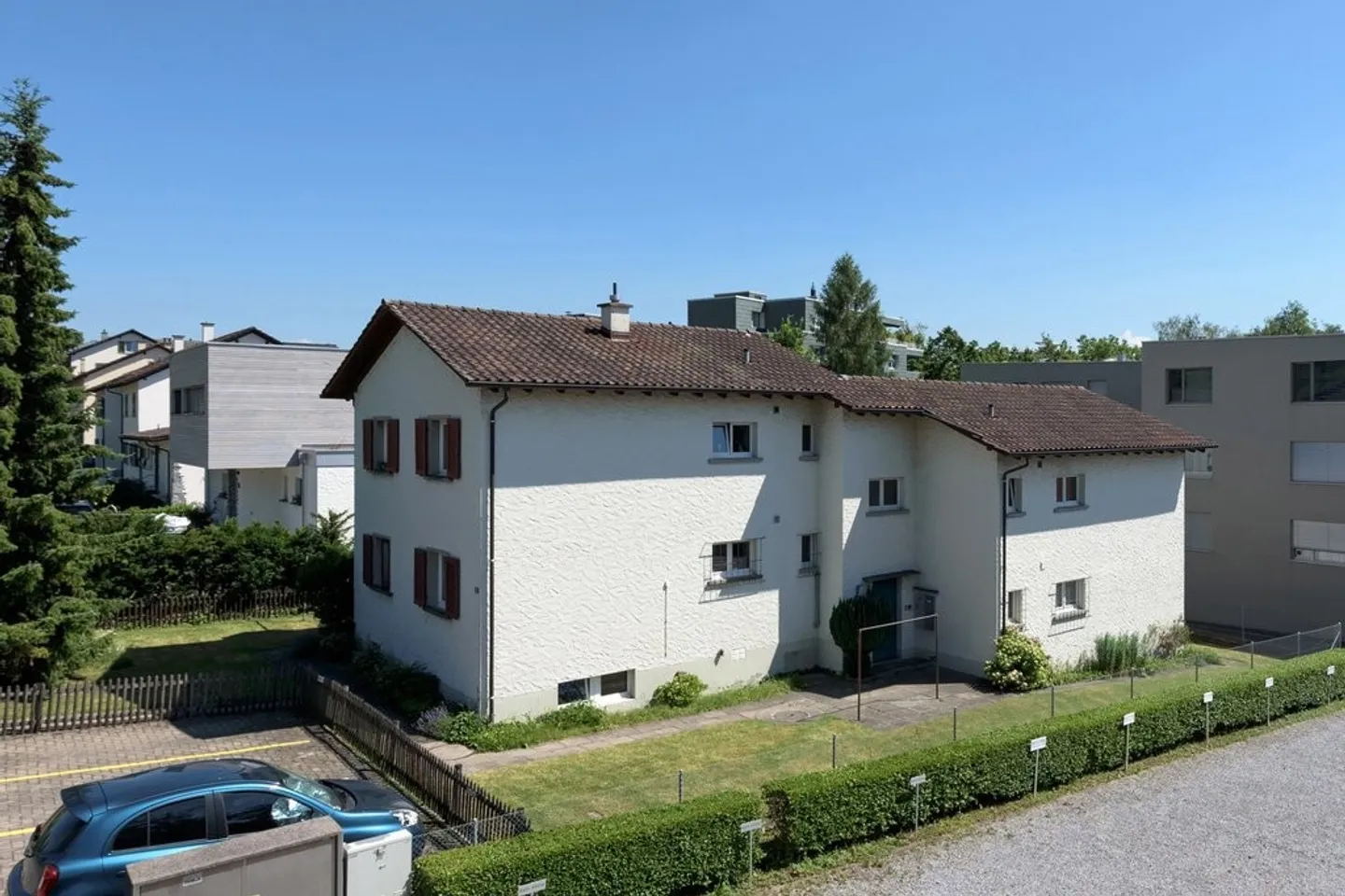 Aussenparkplatz Verfügbar - Foto 2 von 2