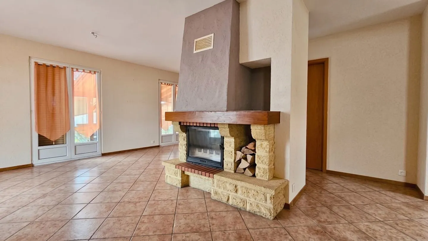 Charming Family Home in Sainte-Croix - Photo 5 of 13