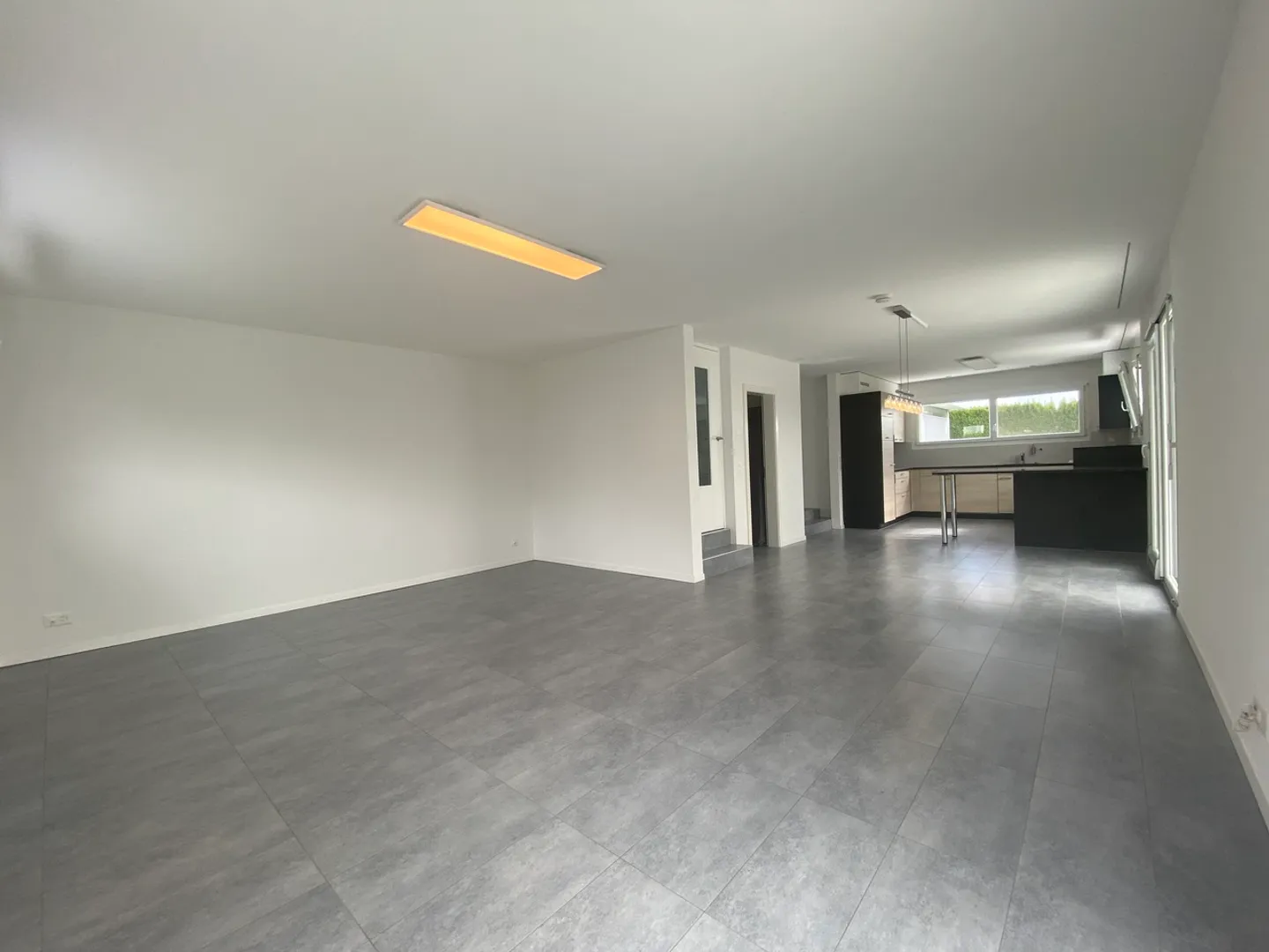 Very beautiful individual villa of 5.5 rooms - Photo 6 of 13