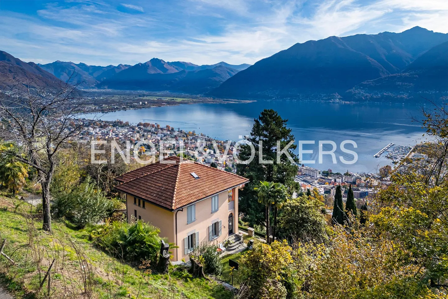 Villa Époque dans le parc avec vue sur le lac (79) - Photo 3 sur 16