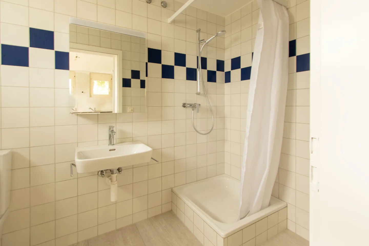 Studio in Domdidier nahe Bahnhof - Foto 5 von 7