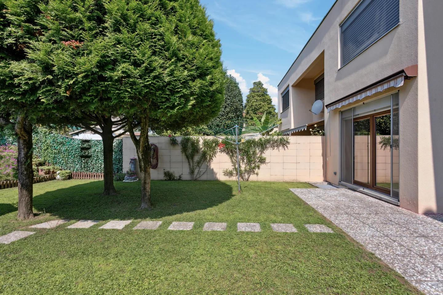 Votre refuge vert avec jardin privé - Photo 1 sur 10