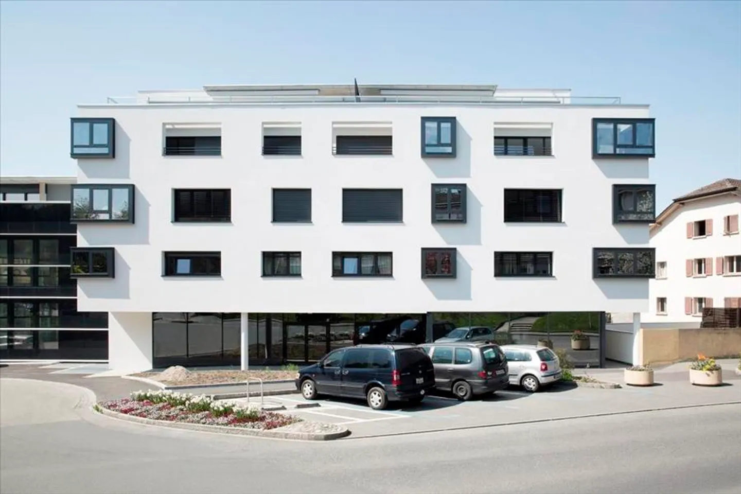 Vicino all'aeroporto, edificio recente - Foto 1 di 6