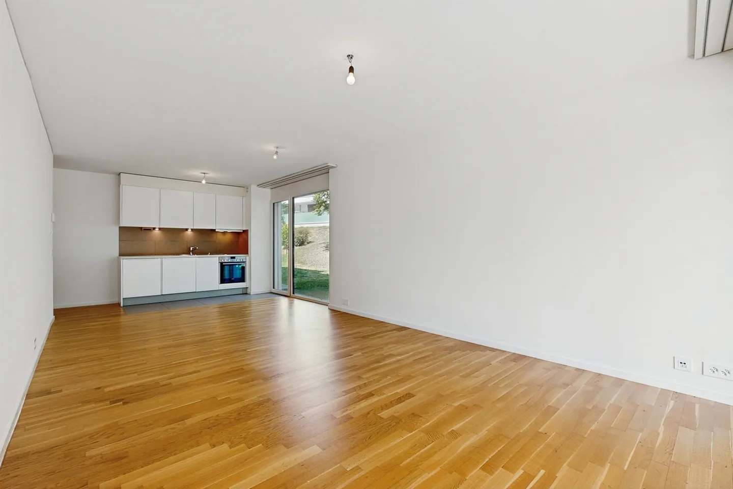Beautiful apartment with terrace! - Photo 2 of 10