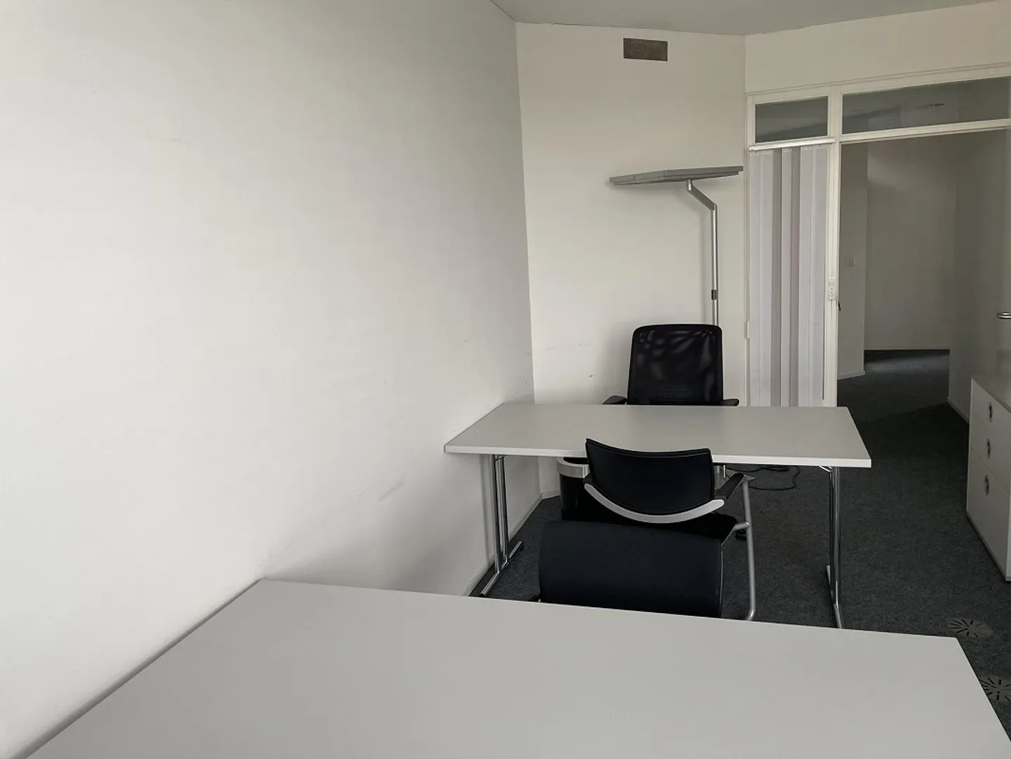 Ufficio singolo in spazio condiviso - Foto 2 di 2