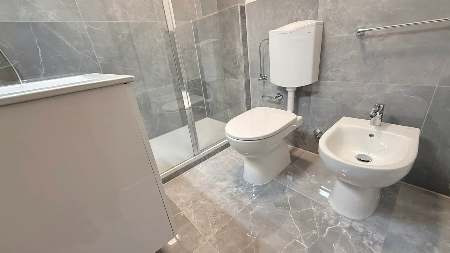 5.5 pièces rénovées à louer à Coldrerio - Photo 12 sur 15