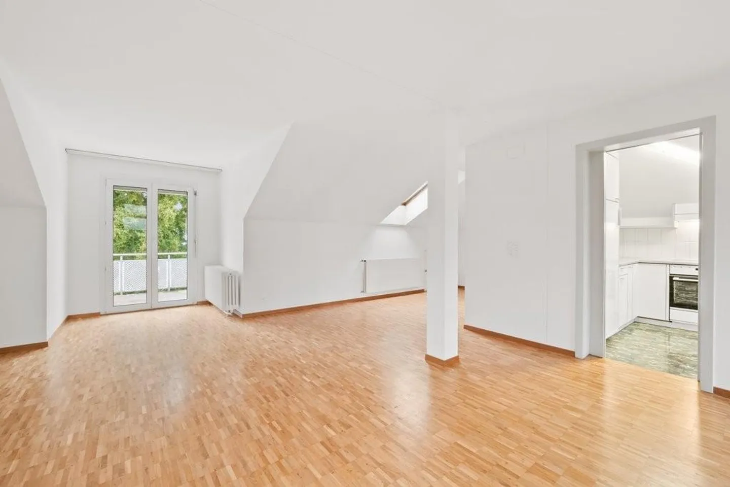 AFFITTARE SENZA DEPOSITO - Vivere in una posizione tranquilla nel verde - Foto 3 di 11