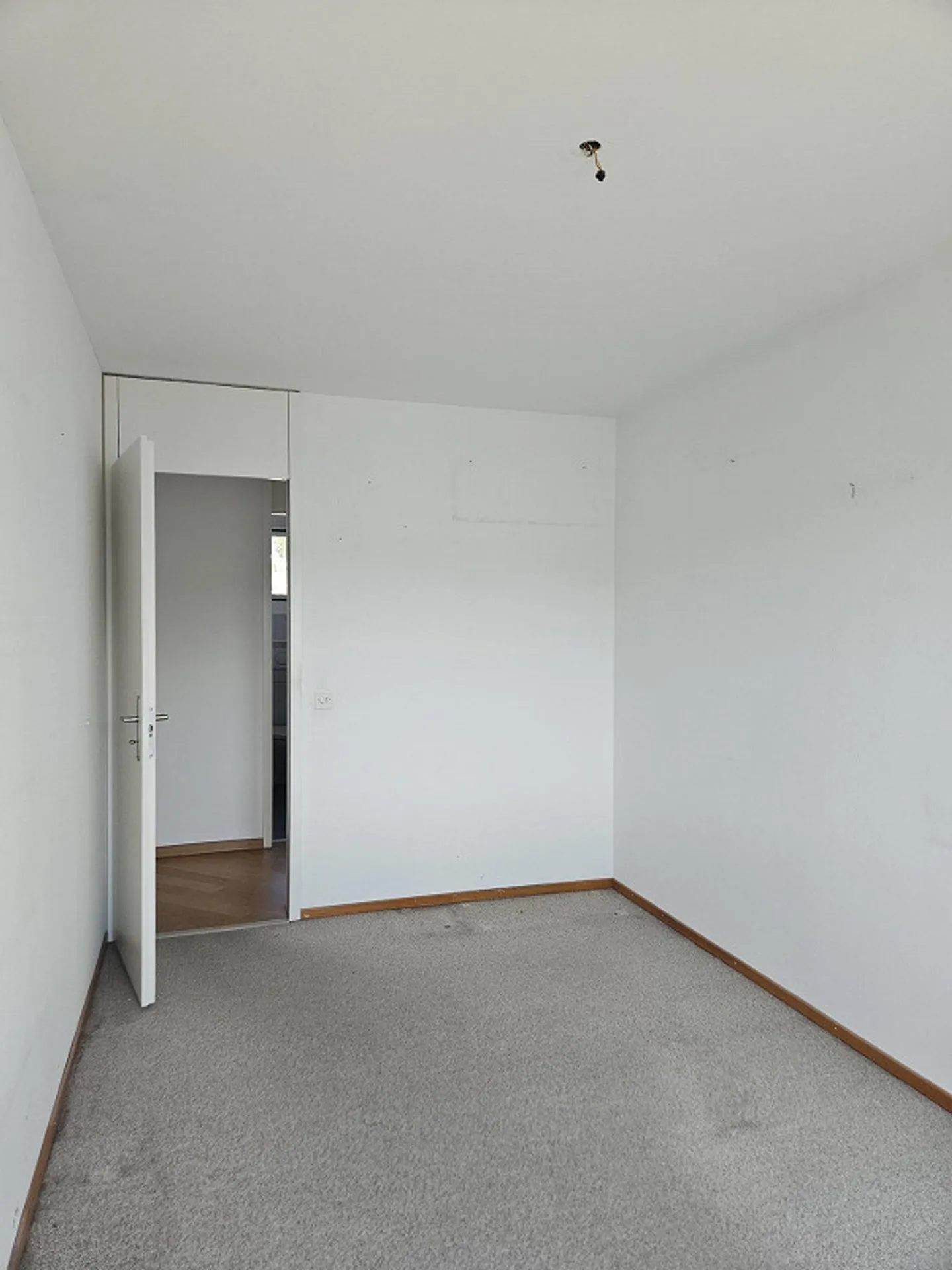 Living with a View – Attractive 4.5-Room Apartment in Hinterkappelen - Photo 13 of 20