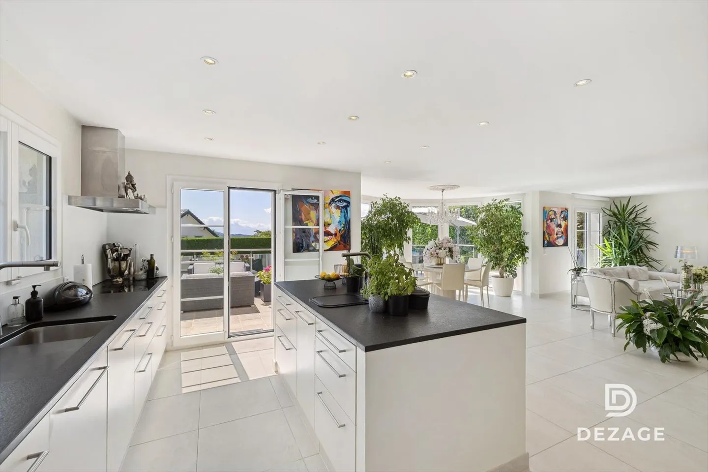 Villa familiare spaziosa e tranquilla con vista sulle Alpi, piscina e area benessere - Foto 4 di 13