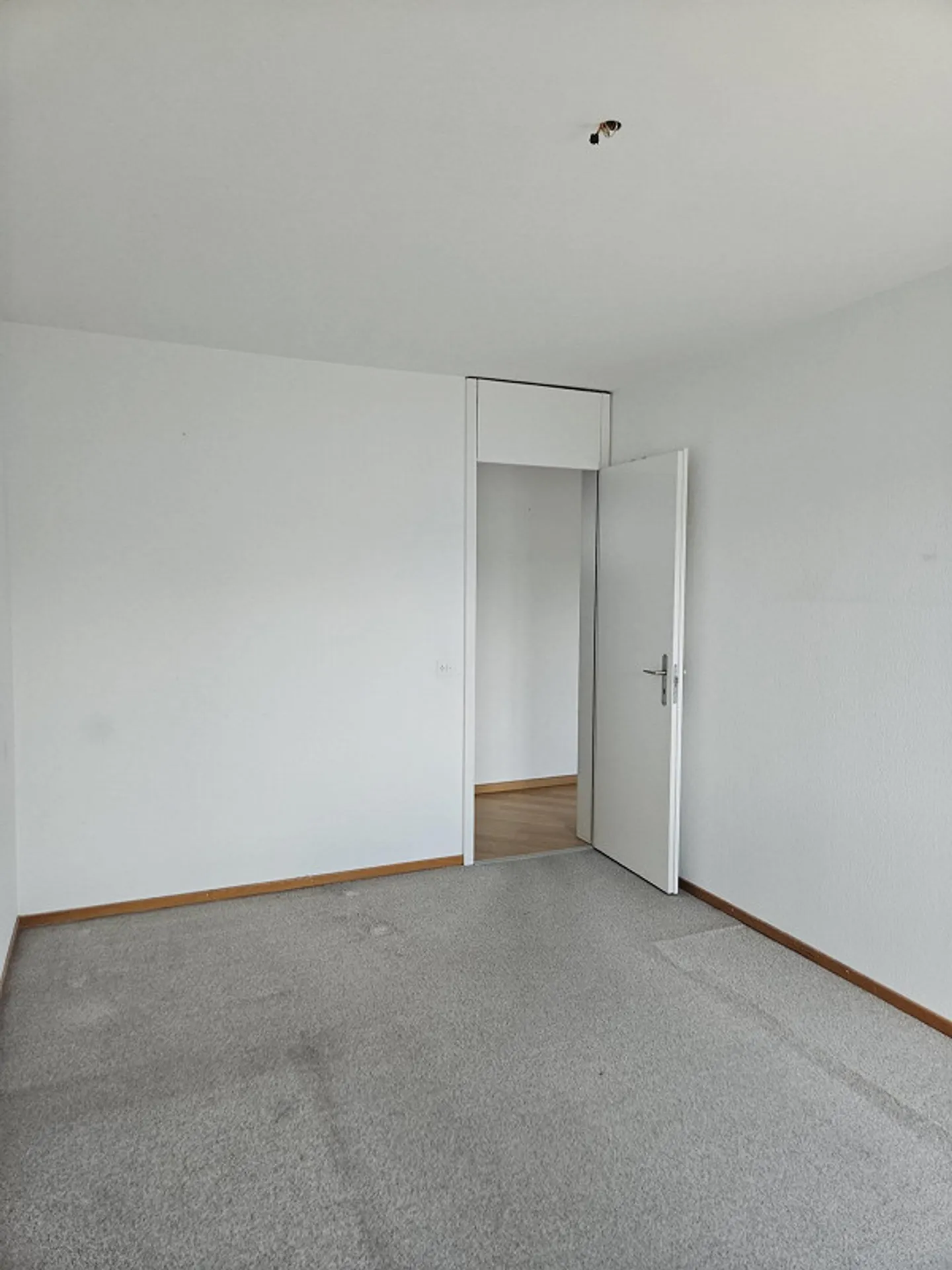 Living with a View – Attractive 4.5-Room Apartment in Hinterkappelen - Photo 15 of 20
