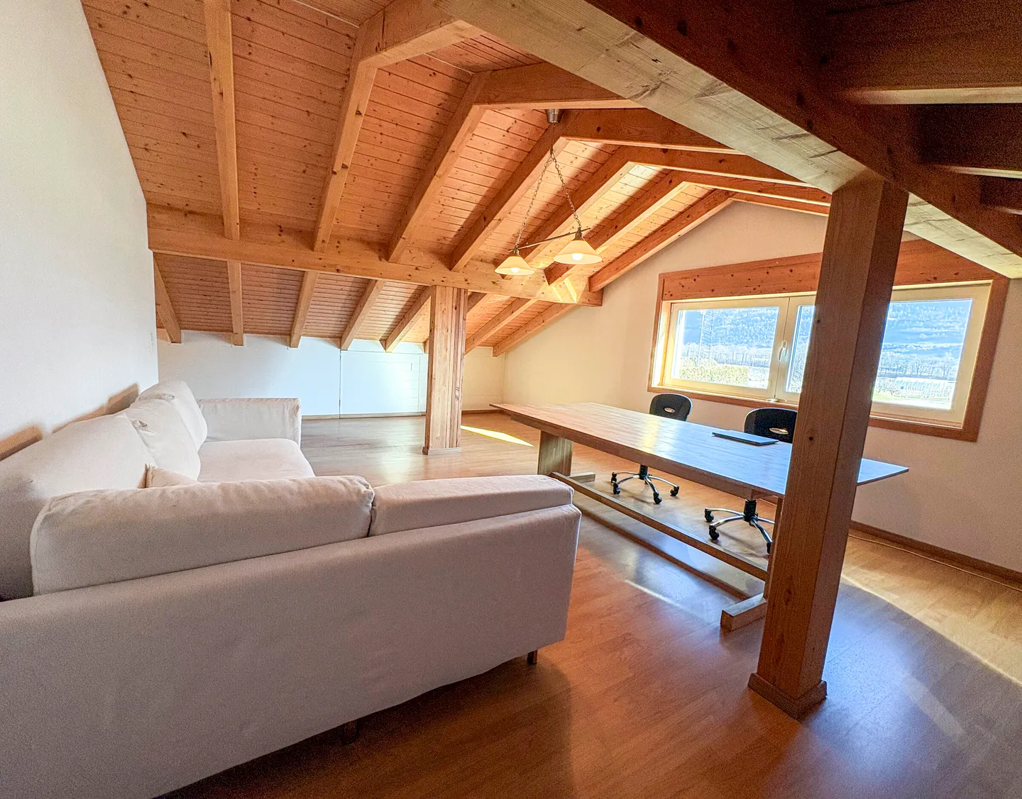 Ardon - Geräumige Villa mit 4 Einheiten, ideal für Familie oder Investor - Foto 6 von 13