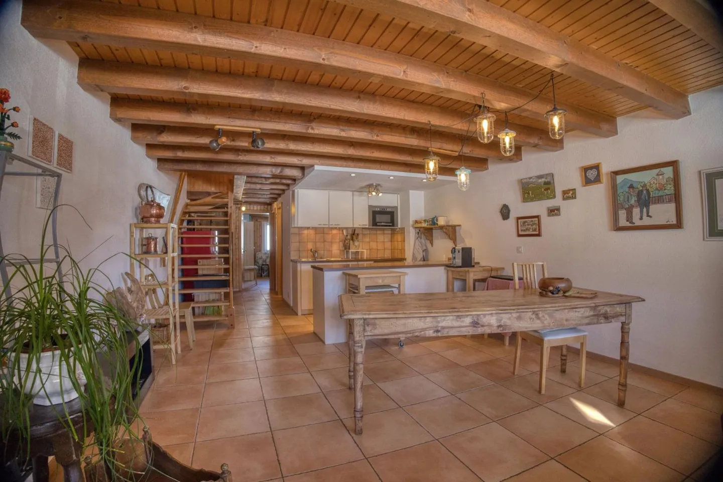 Appartement duplex de 4,5 pièces au pied des pistes - Photo 2 sur 11