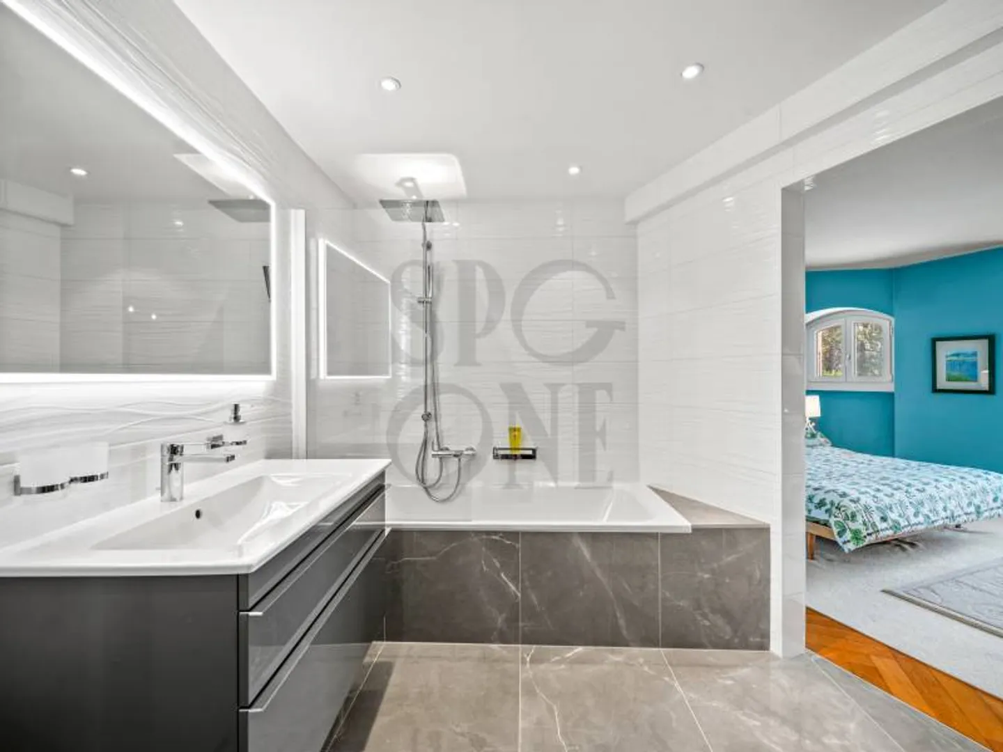 Außergewöhnliches Haus mit atemberaubendem Blick und Schwimmbad - Foto 7 von 12