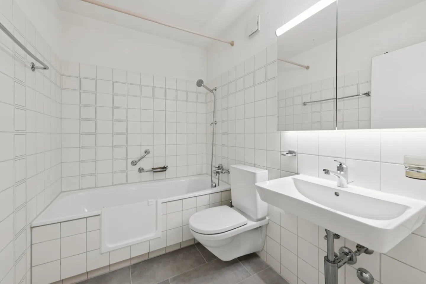 Appartement spacieux 5 pièces - Photo 7 sur 9