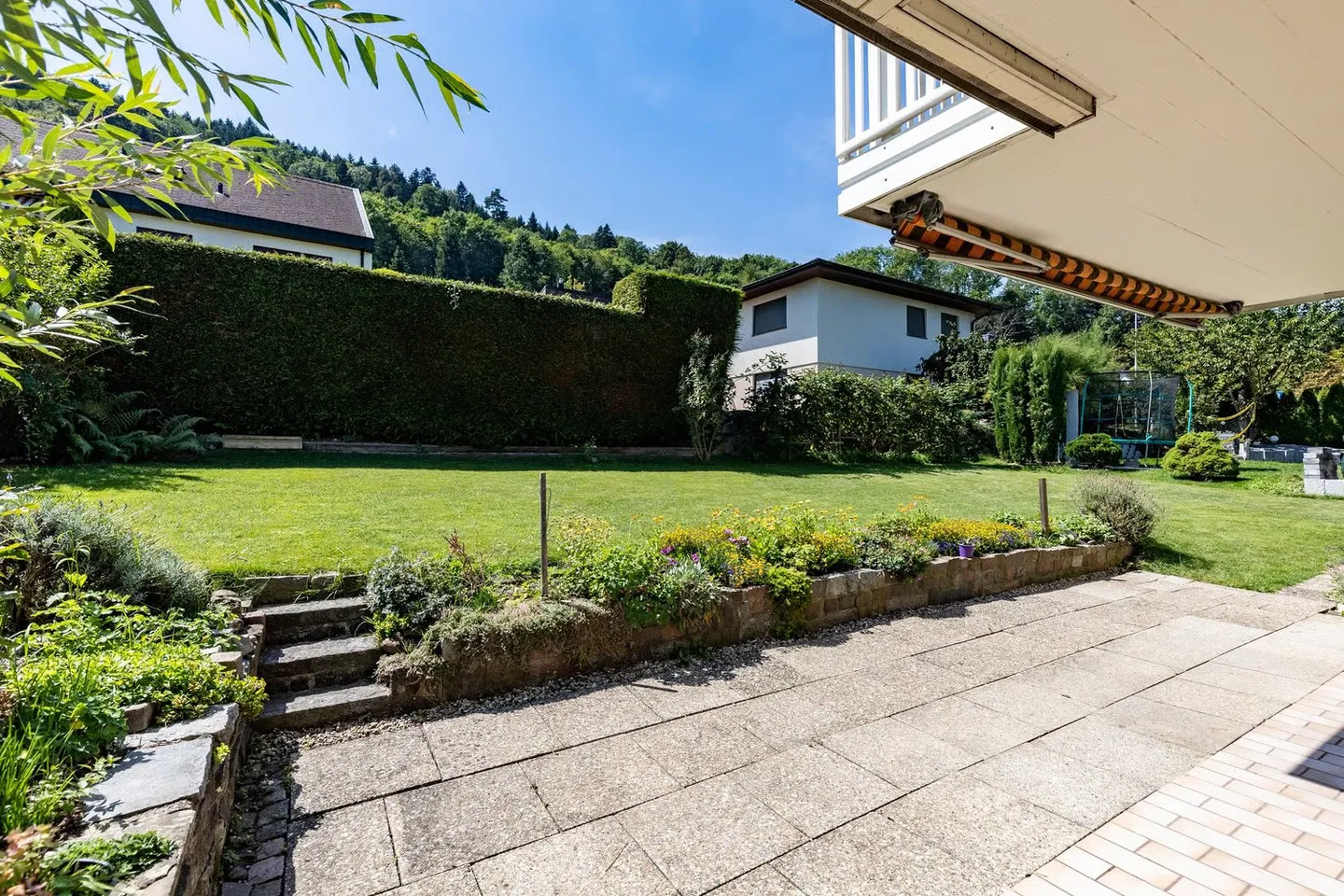 Casa unifamiliare indipendente di 6,5 stanze in una posizione tranquilla - Foto 9 di 9