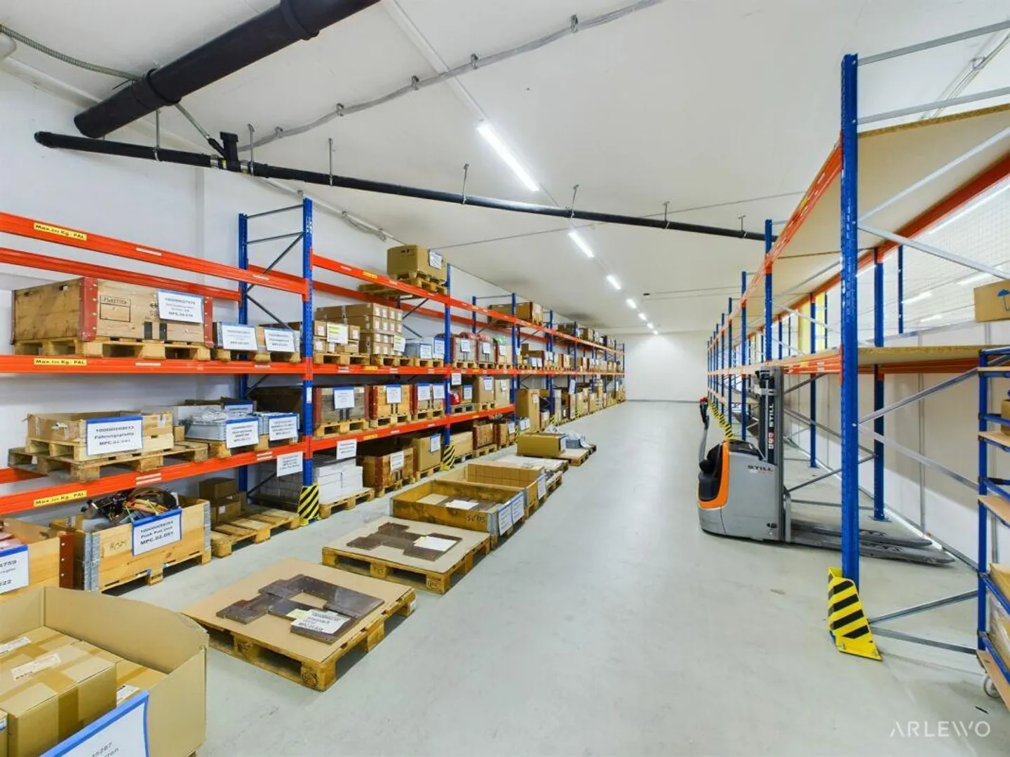 Espace commercial ouvert avec de nombreuses possibilités d'utilisation - Photo 5 sur 12