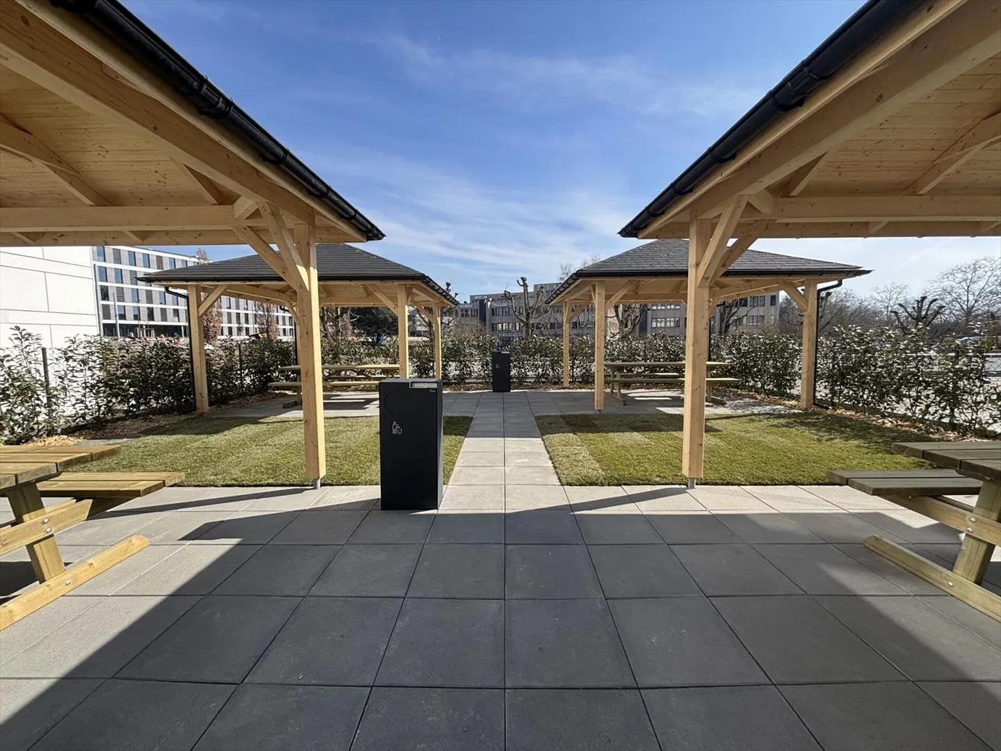 Vaud locali, uffici, restano 300 m2 divisibili 100/200 m2 a Renens - Foto 4 di 11