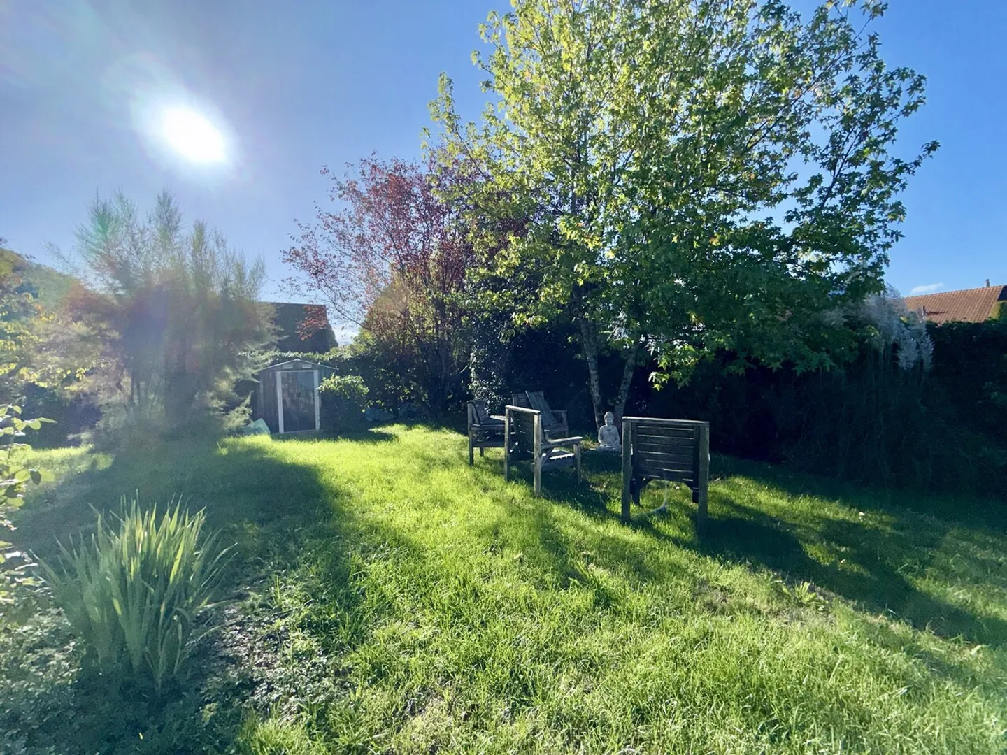 Charming 60s Villa with Garden - Photo 3 of 17