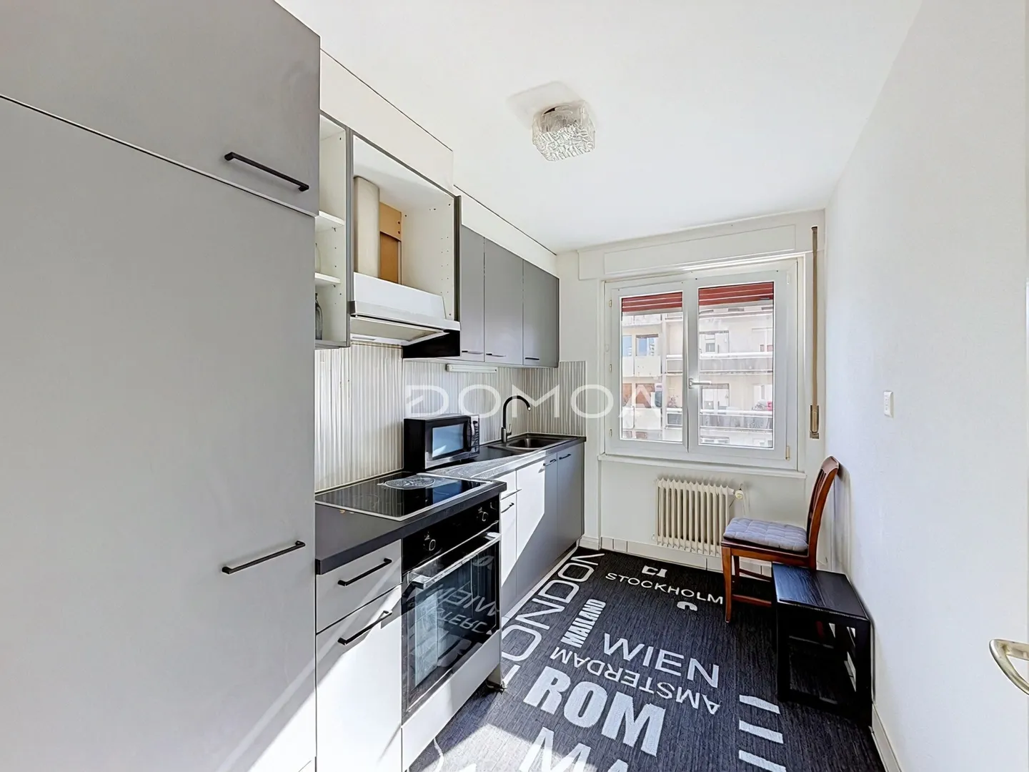 Bel appartement avec balcon de 3,5 pièces au 1er étage - Photo 3 of 10