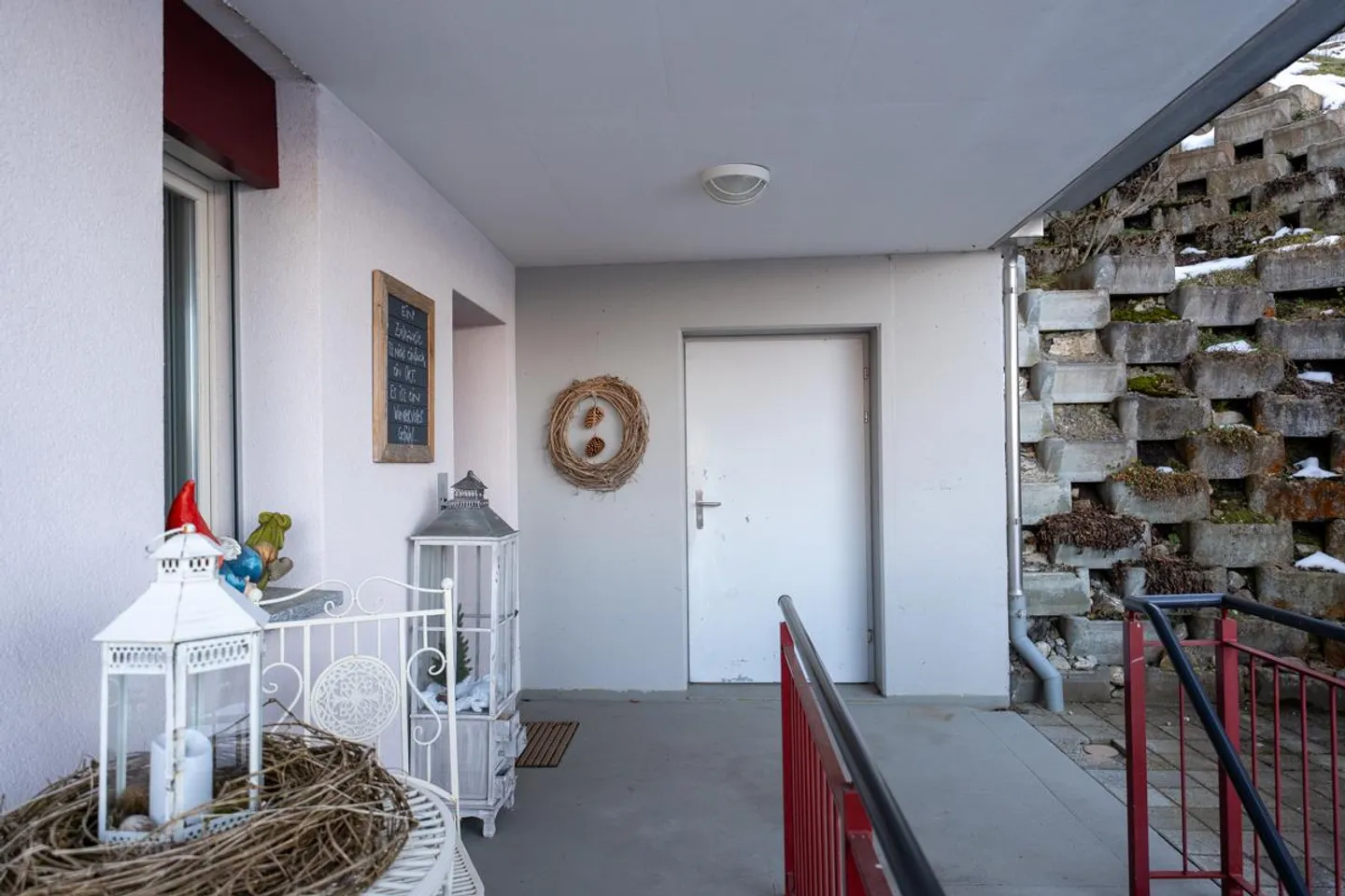 Centrally Located Single-Family House with Apartment - Photo 4 of 29