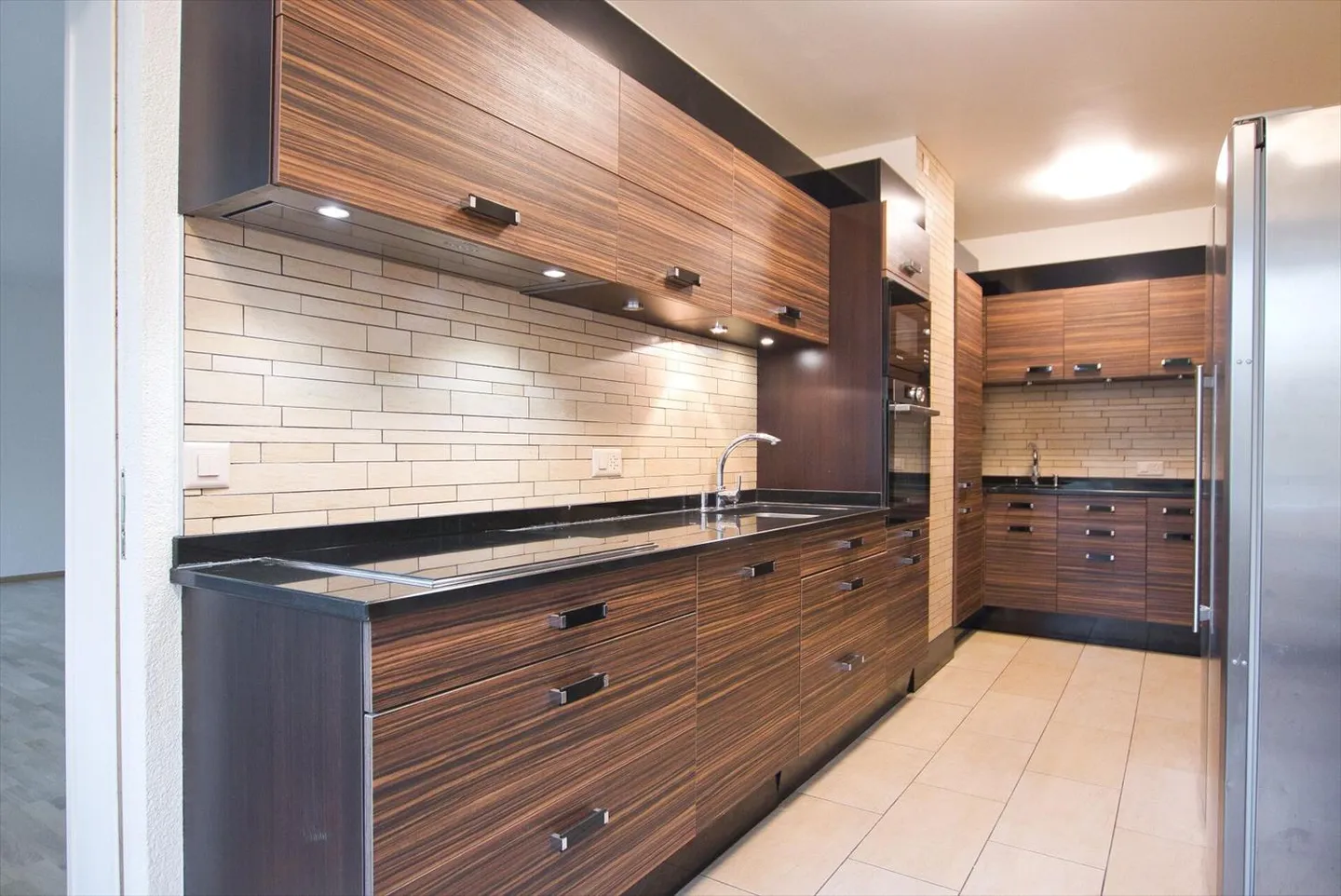 Bel appartement rénové de 7 pièces au coeur de Florissant - Foto 7 di 12