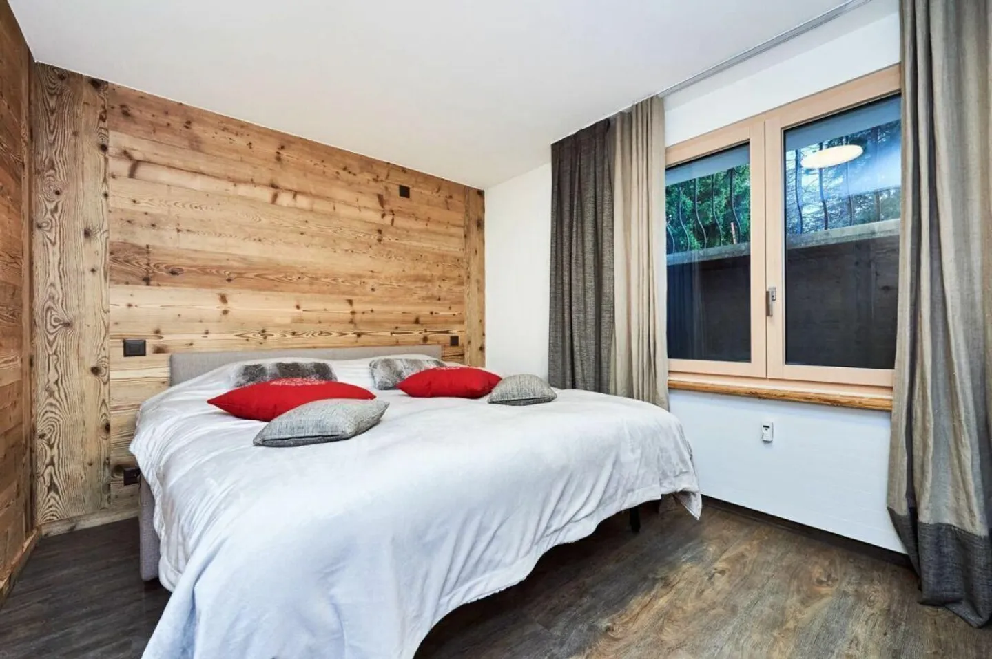 Luxury Apartment in the Heart of the City - Photo 12 of 22