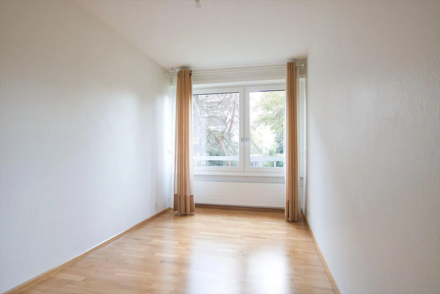 Bel appartement rénové de 7 pièces au coeur de Florissant - Foto 9 di 12