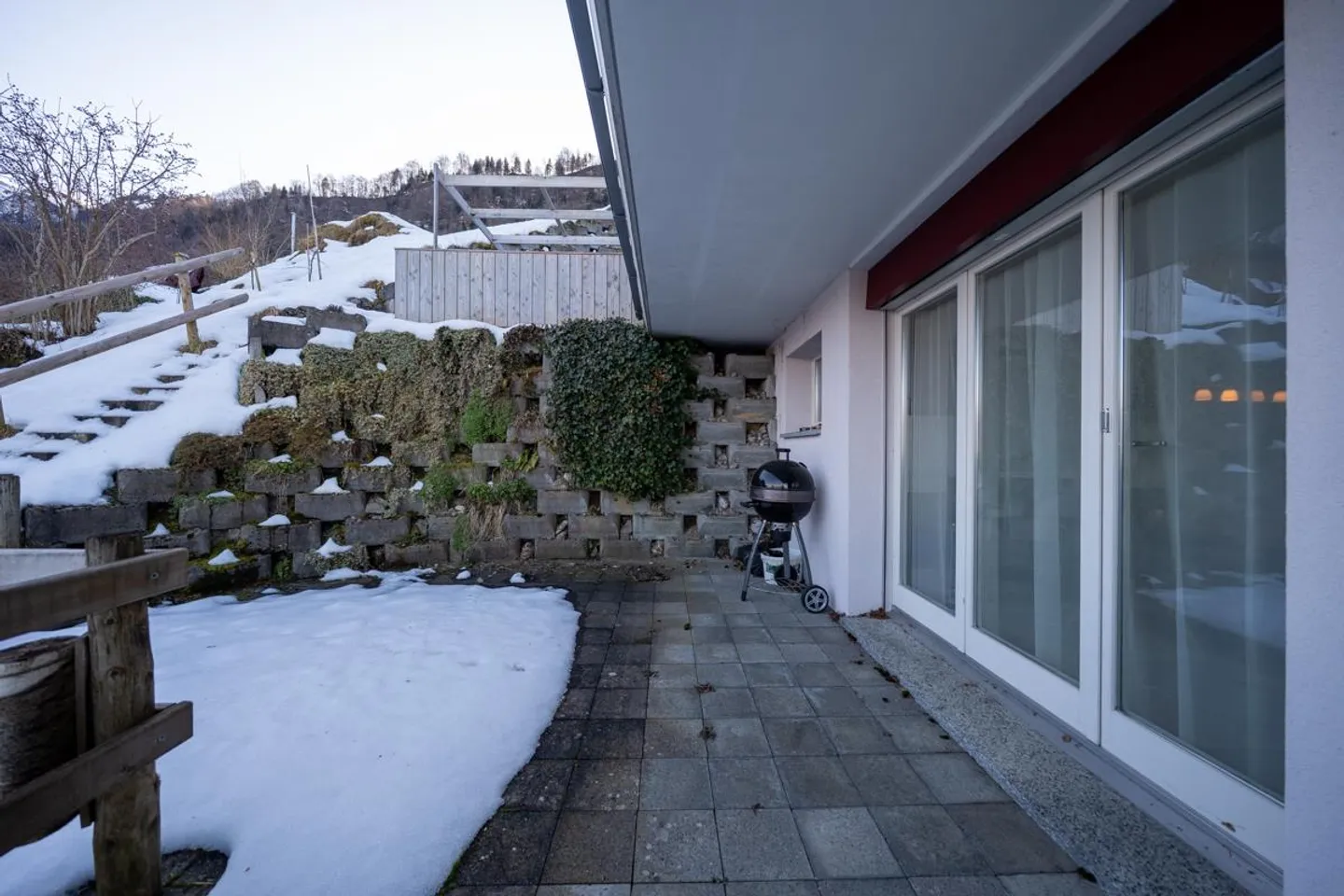 Centrally Located Single-Family House with Apartment - Photo 10 of 29