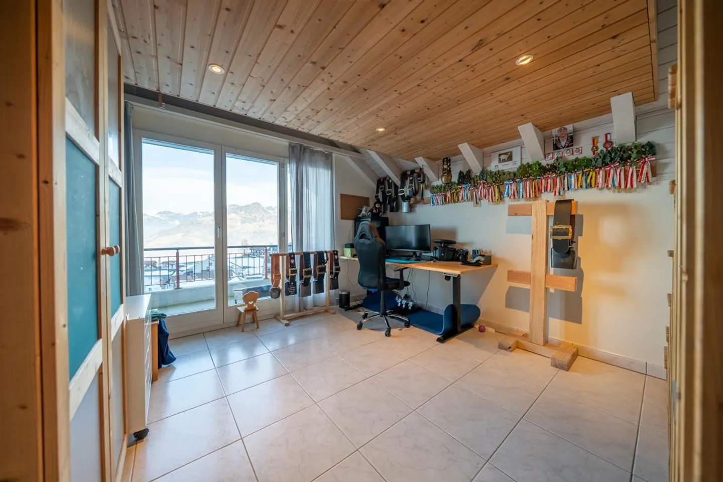 Centrally Located Single-Family House with Apartment - Photo 12 of 29