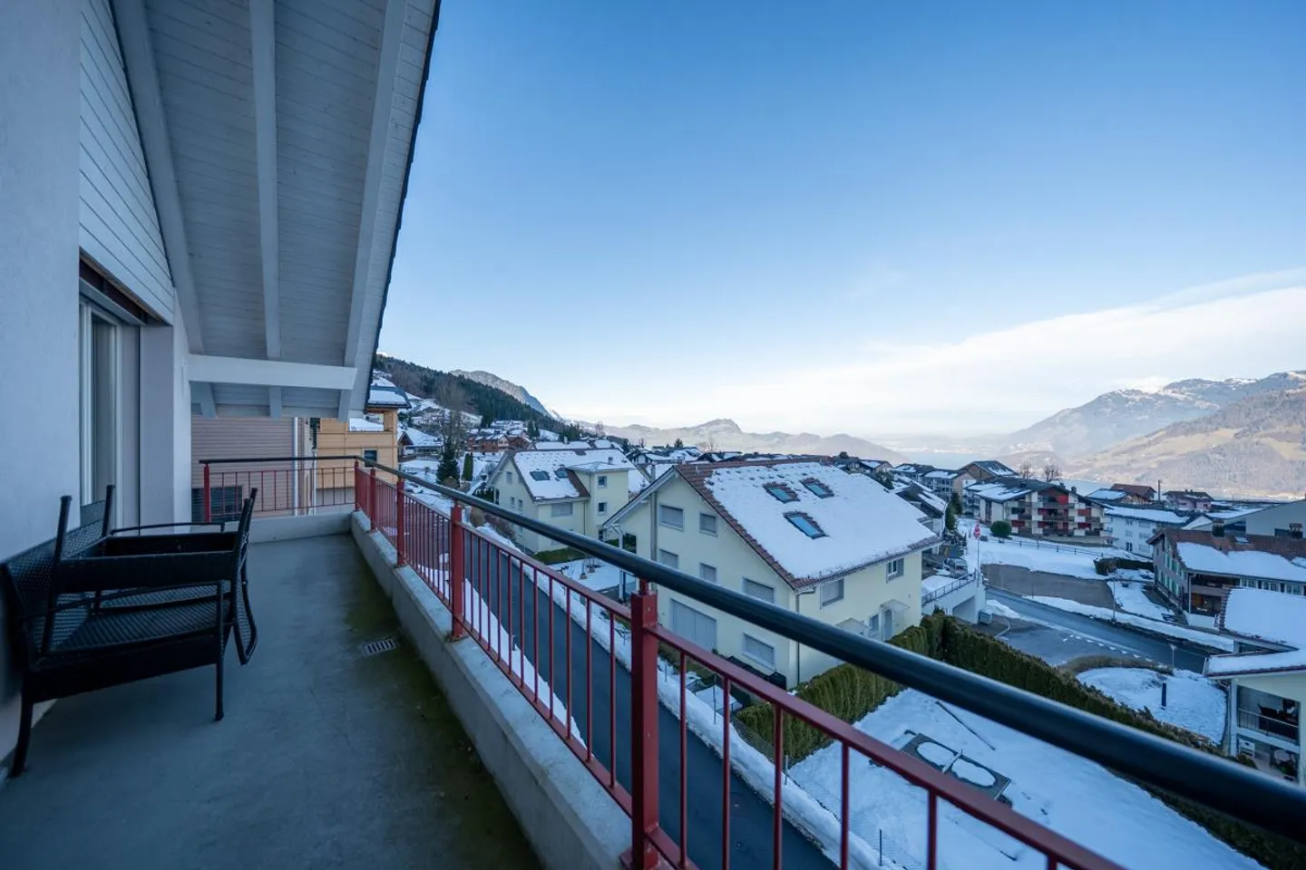 Centrally Located Single-Family House with Apartment - Photo 14 of 29