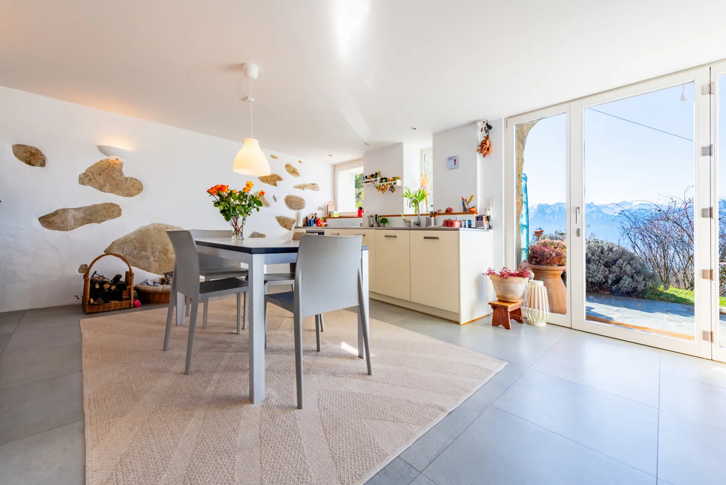 Charming Renovated Farmhouse - Photo 4 of 12
