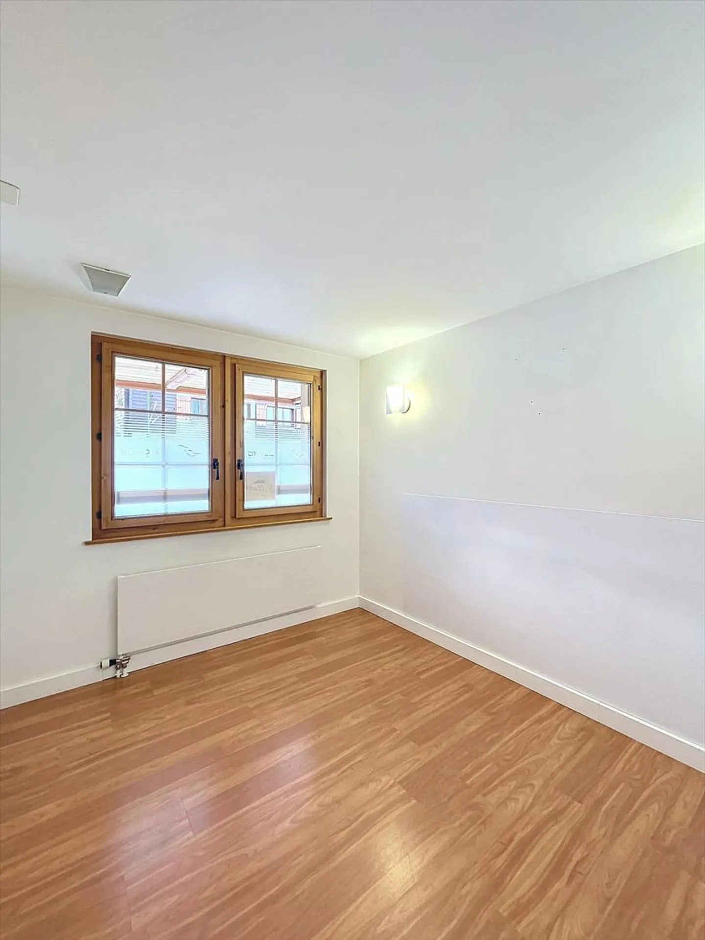 Commerce 9 pieces - Photo 6 of 11