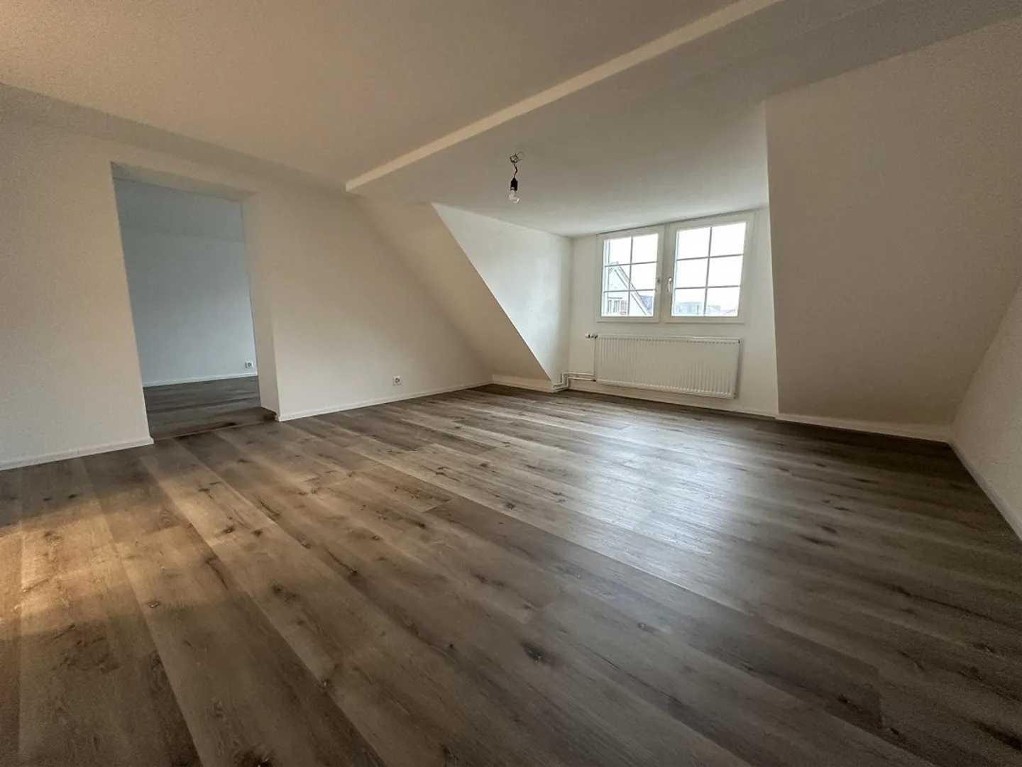 Modernes Apartment in ruhiger Lage - Foto 1 von 6