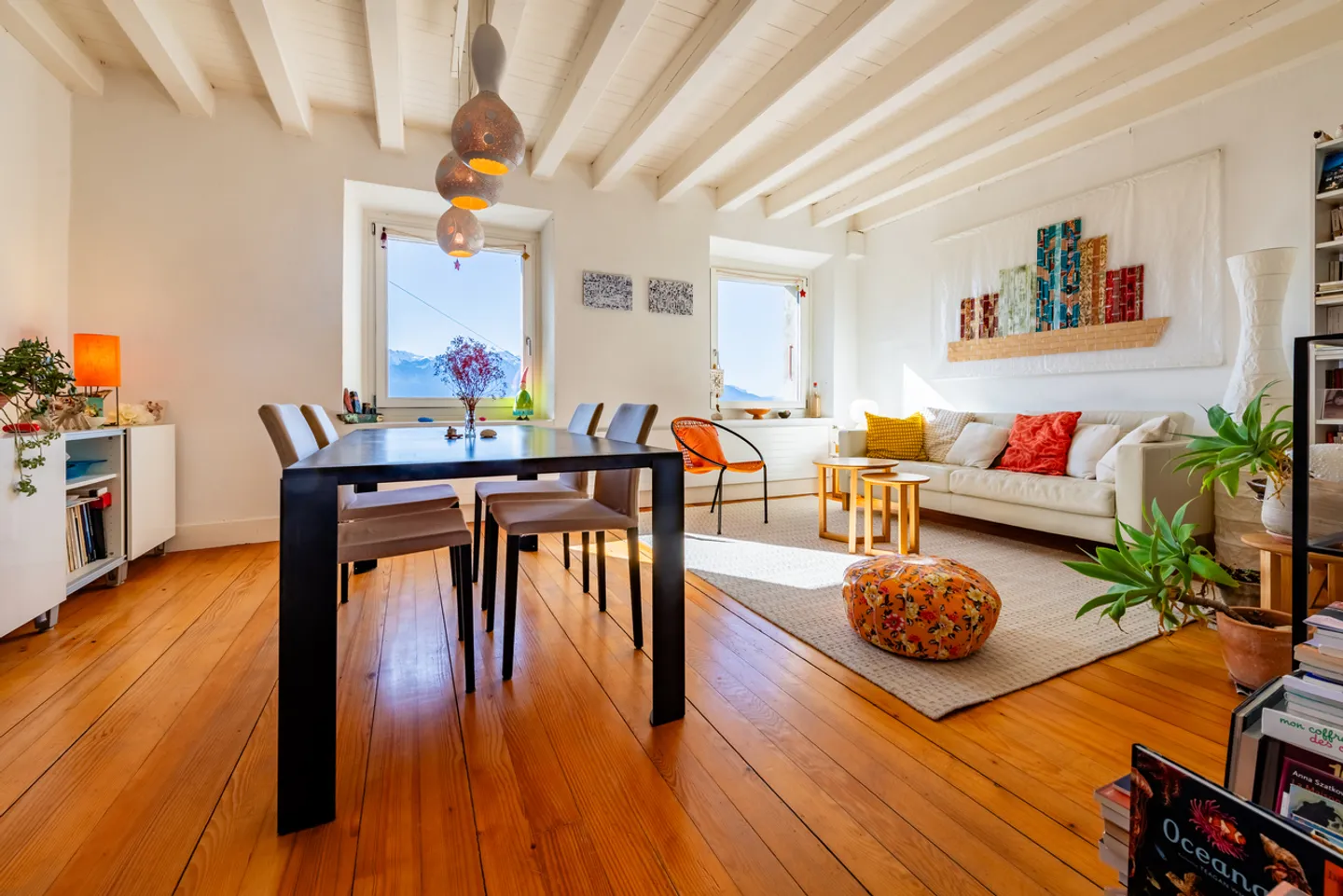 Charming Renovated Farmhouse - Photo 7 of 12