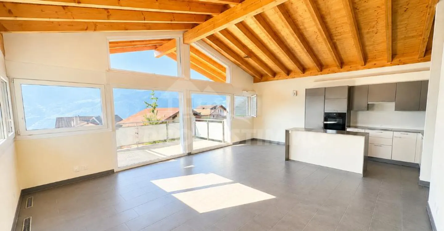 Außergewöhnliches Penthouse mit Panoramablick auf die Alpen - Foto 1 von 10