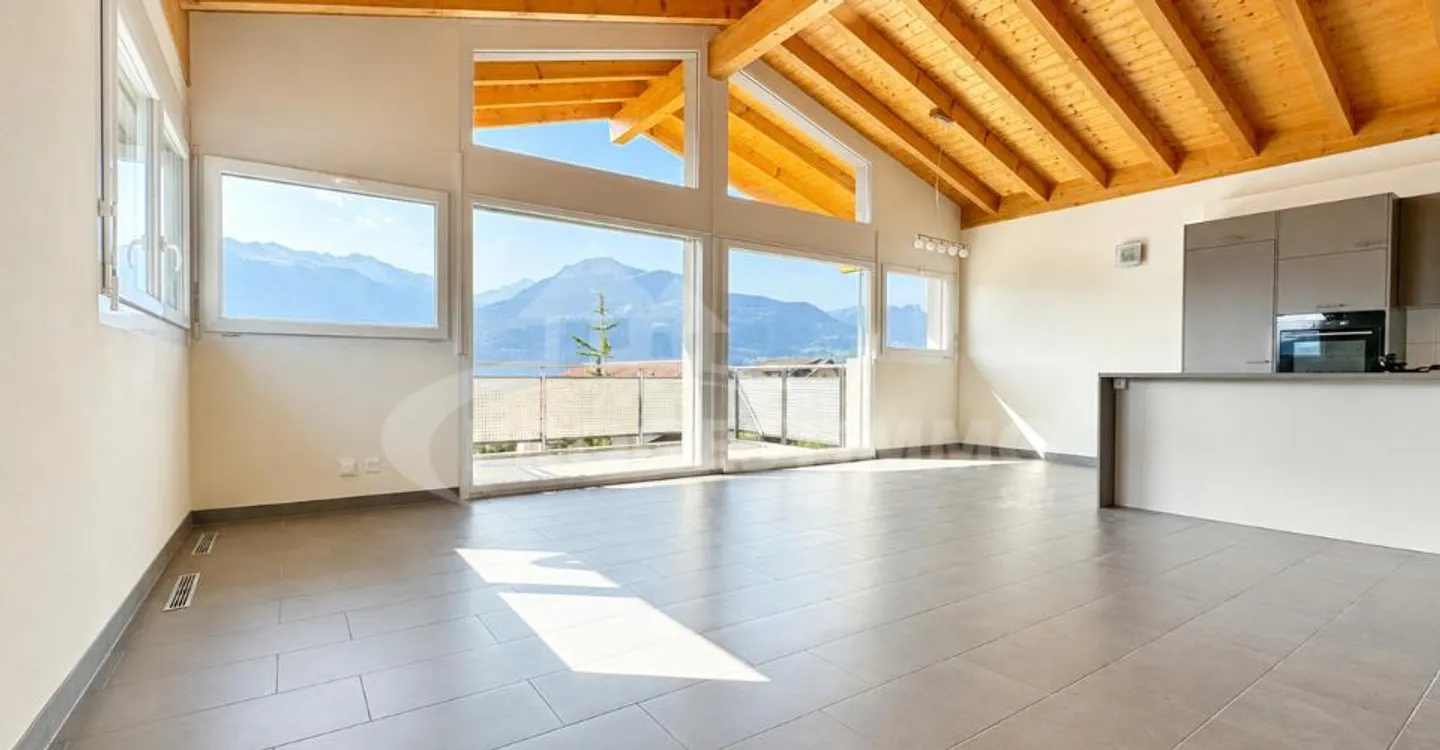 Außergewöhnliches Penthouse mit Panoramablick auf die Alpen - Foto 2 von 10
