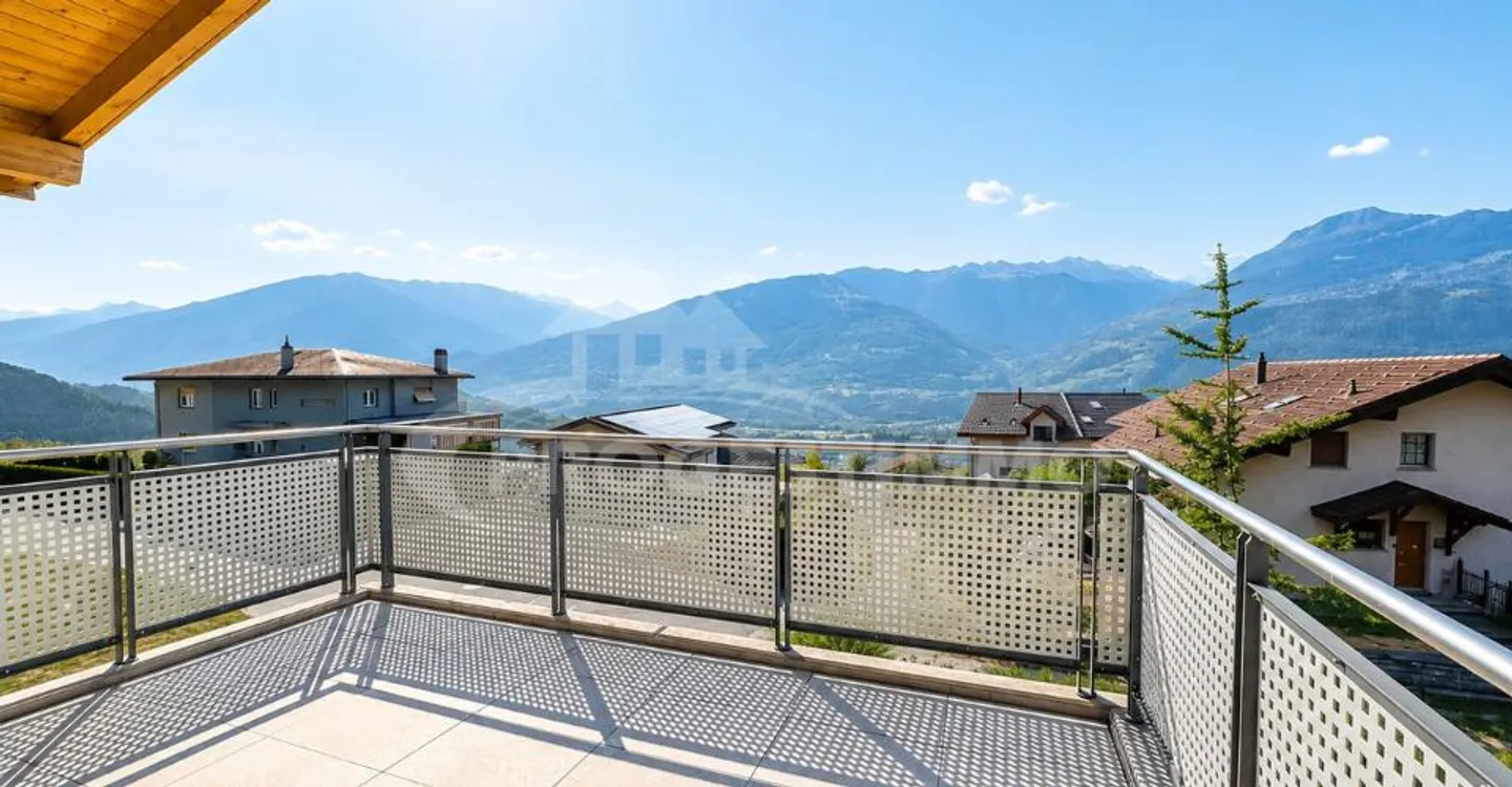 Außergewöhnliches Penthouse mit Panoramablick auf die Alpen - Foto 4 von 10