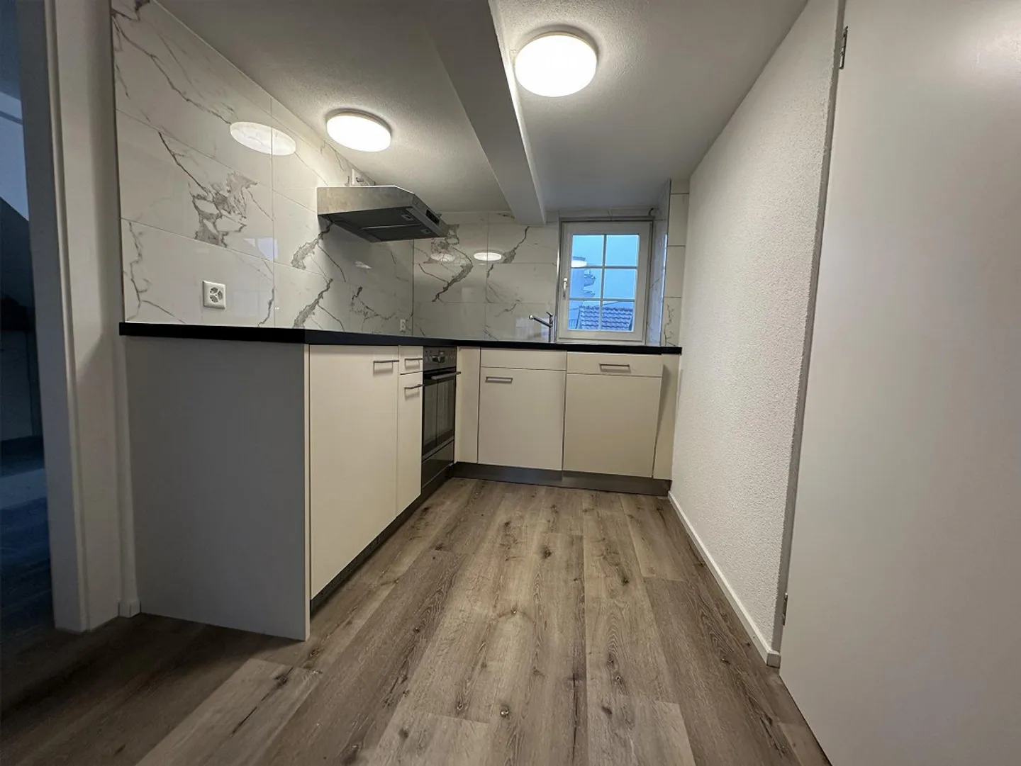 Modernes Apartment in ruhiger Lage - Foto 4 von 6