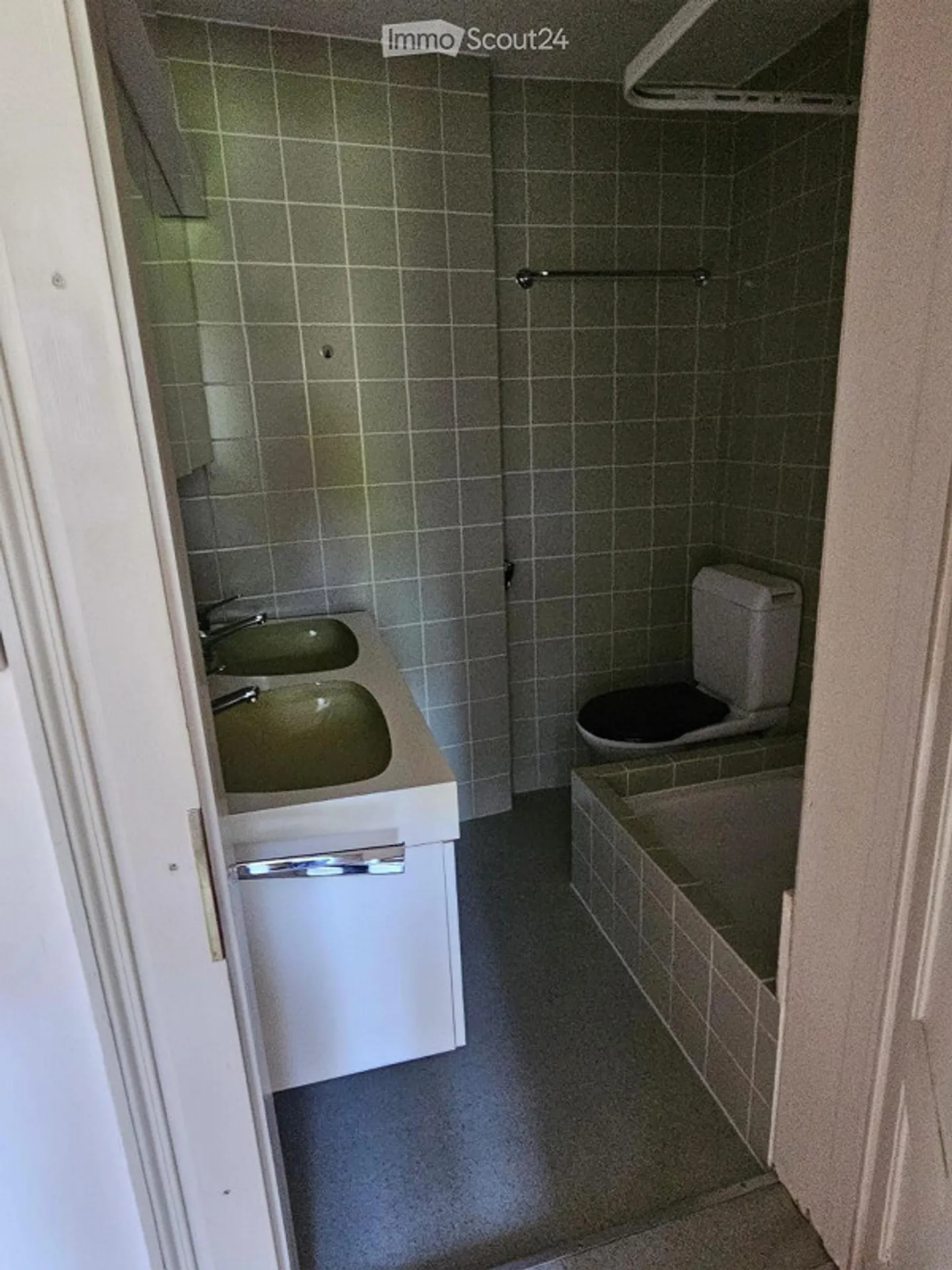 Casa plurifamiliare a Sciaffusa 4.75 BR (10 appartamenti, 1 attività) - Foto 8 di 17