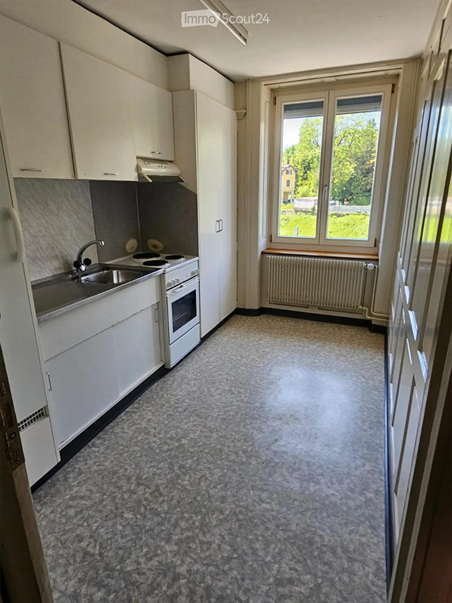 Casa plurifamiliare a Sciaffusa 4.75 BR (10 appartamenti, 1 attività) - Foto 13 di 17